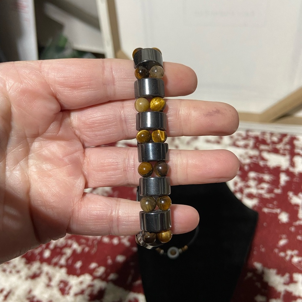 Set of 2 Hematite and Tiger Eye Bracelets - Picture 3 of 5